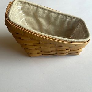 Longaberger Small Vegetable Basket, cream liner & plastic protector 1998